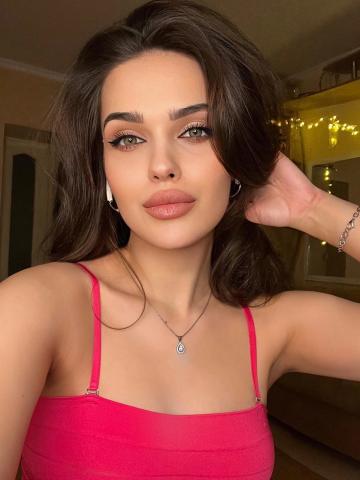 Лолита Вип Стройная Брюнетка фото 2